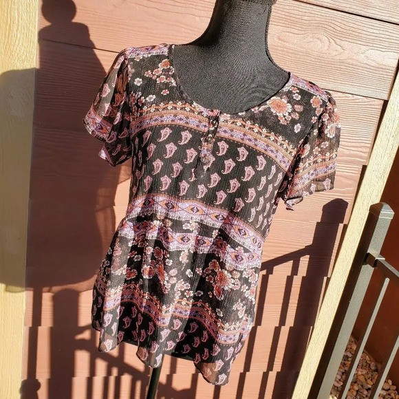Maurices Bohemian Short Sleeve Peplum Top Women's Size Small EUC - Picture 6 of 15